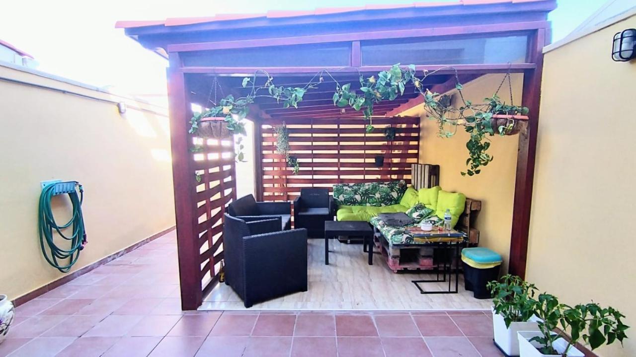 Casa La Sonrisa Shared House El Médano Exterior foto